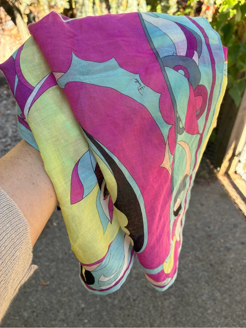 Stunning Emilio Pucci Multicolor Cotton Scarf - Picture 7 of 9